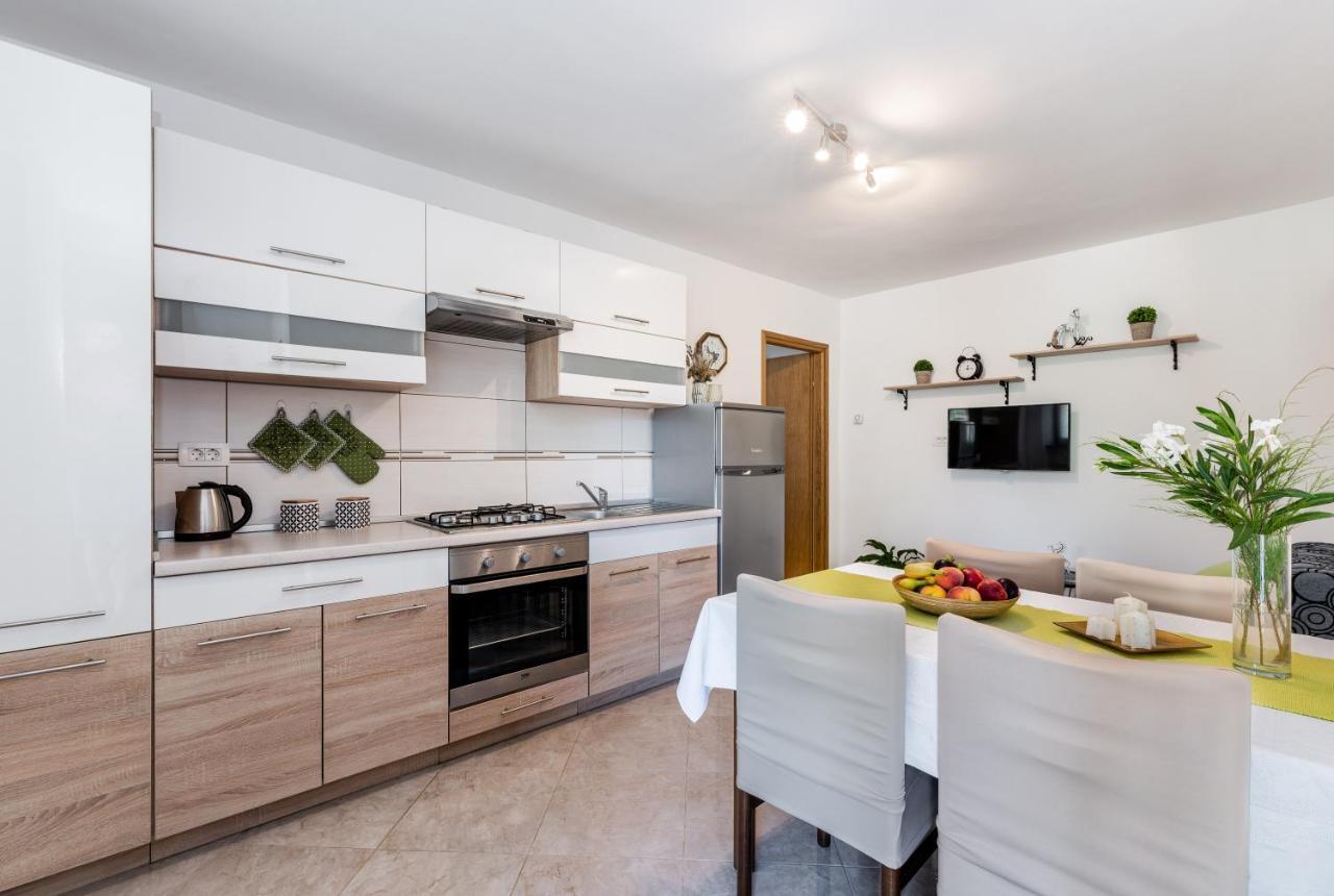 Apartmani Antonija Vozilici Екстериор снимка